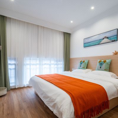 近海豪华大床房