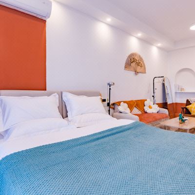 露台温馨大床房