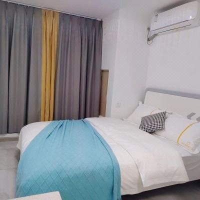 流年投影大床房《酒店提供自助洗衣机-冰箱》