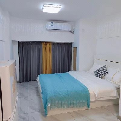 悦心投影大床房《酒店提供自助洗衣机-冰箱》