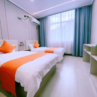 白榆沁舍丨雅静投影双床房