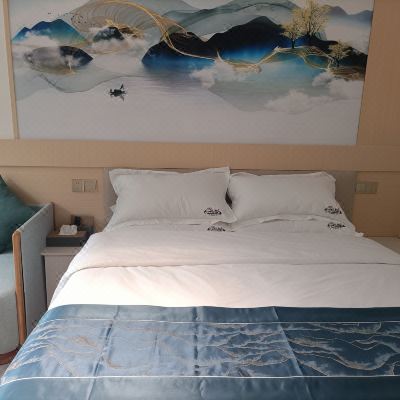 微雨汲泉-舒适大床房