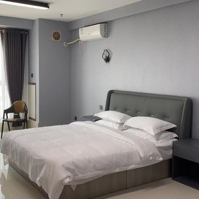 轻奢舒适大床房