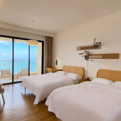 夏至-一线海景投影双大床房