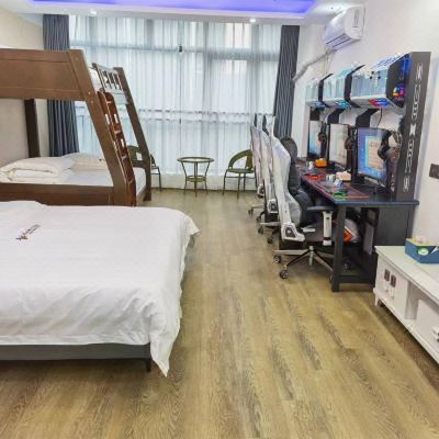 蛮易信电竞三人间