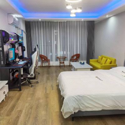 幻想时刻电竞情侣大床房