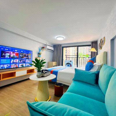 轻奢舒适大床房