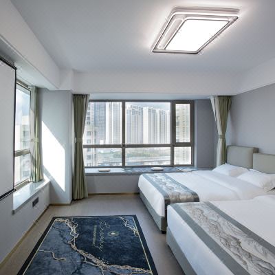 高级双床房（巨幕)