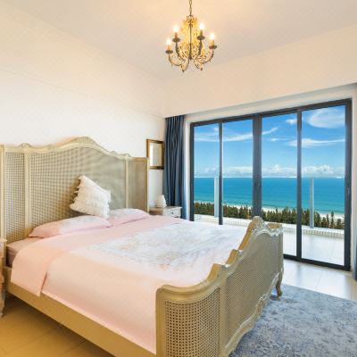 无遮挡一线海景两房一厅双床房（270度观海日出大阳台）