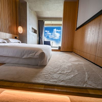 云卷全景日式榻榻米温泉大床房