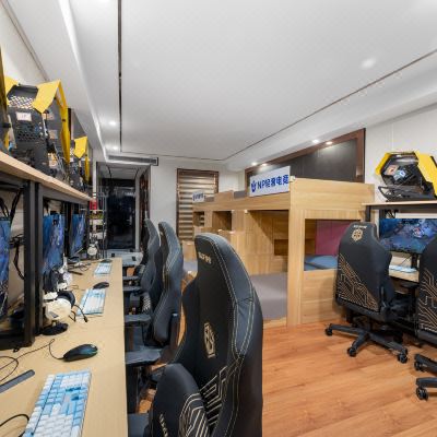 派对开始-轻奢五人房[技嘉4060Ti显卡+AOC2K170HZ高刷电竞屏+千兆网络+特权]