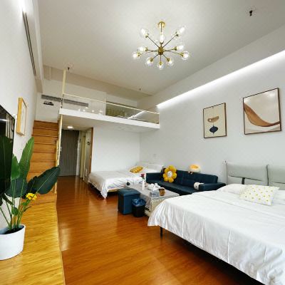 漫游云家庭套房