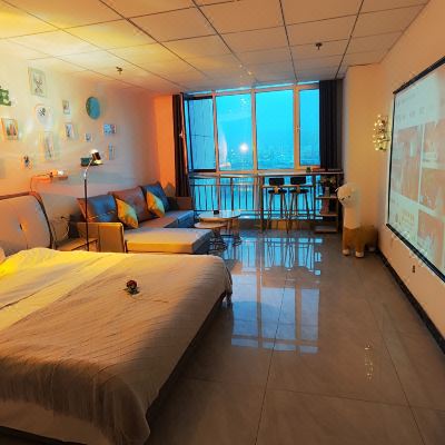 落地河景大床房