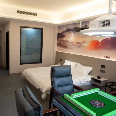 极速影视棋牌大床房