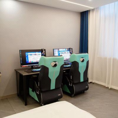 极速双人电竞影院大床房