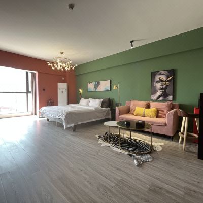 智能豪华声控大床房