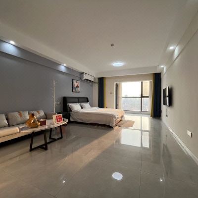 轻奢时光豪华大床房