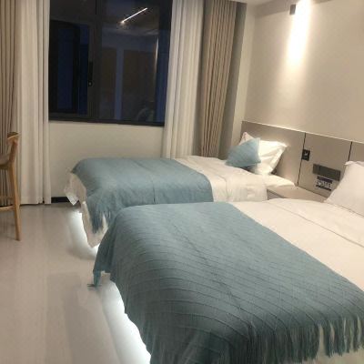 巨幕影音家庭房