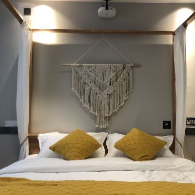 巨幕观影大床房