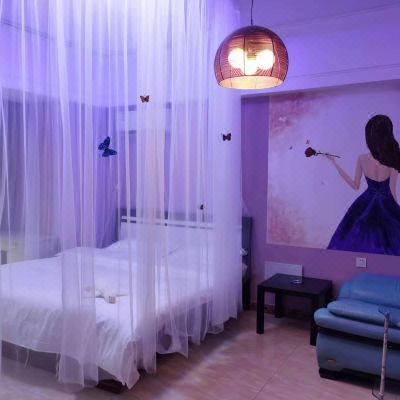 浪漫满屋主题房