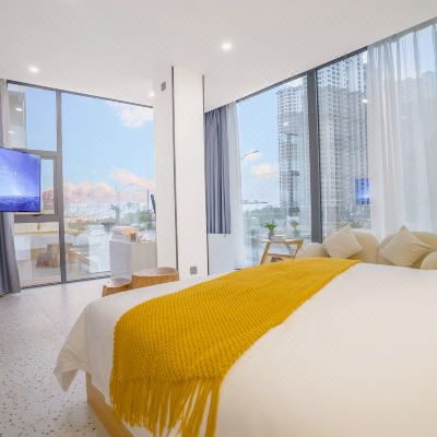 夏树轻奢海景浴缸大床房