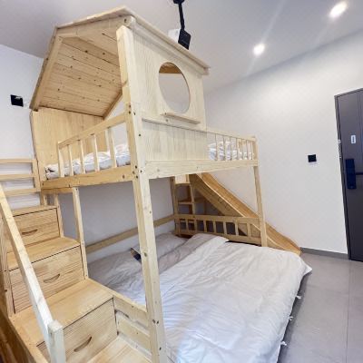 伍月亲子滑梯上下床房