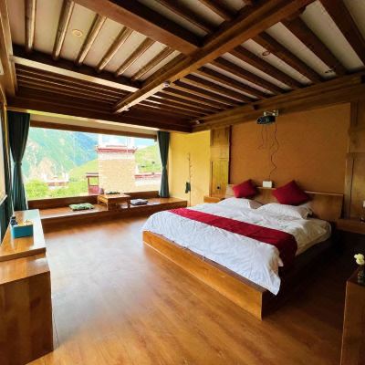 尊享舒适观景大床房