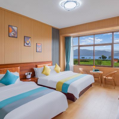 湖景温馨亲子间