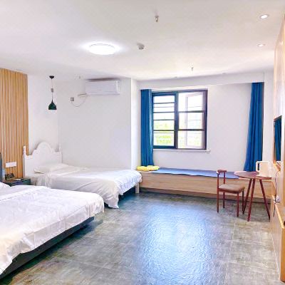 舒雅宽敞家庭房