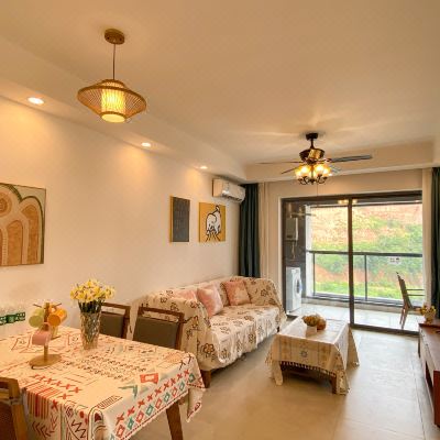 良栖观景两室套房12-27