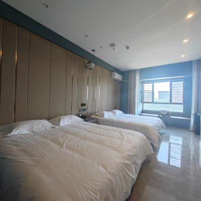 智慧 影视家庭房双床