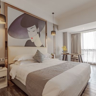 雅.商务大床房（浴缸智能设备）