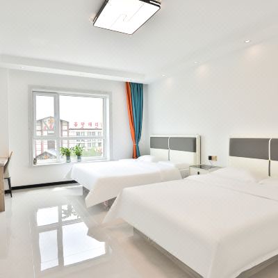 607温馨双大床房