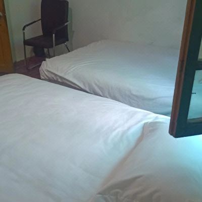 经济双床房（公共卫浴）