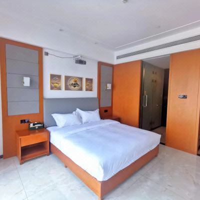 巨幕观影大床房（零压床垫+腾讯VIP+120寸巨幕）