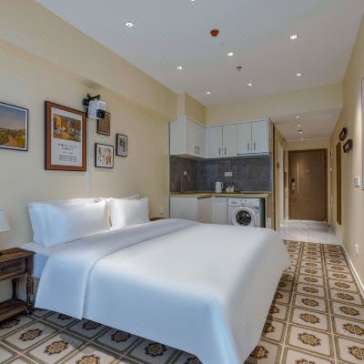 鸣夏·复古豪华观影大床房