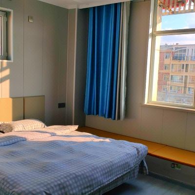 温馨 阳光大床房