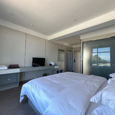 豪华地暖湖景家庭套房