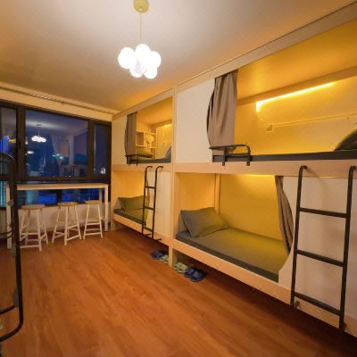 觅知男神太空舱