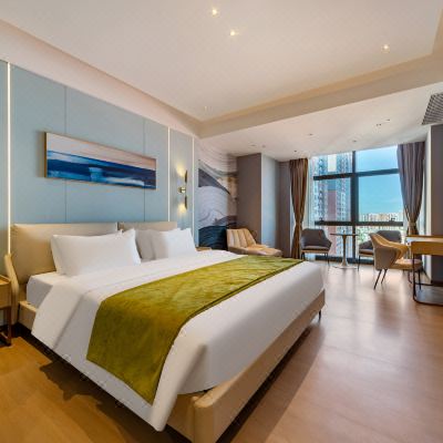 轻奢智能情侣大床房