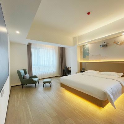 豪华巨幕观影房