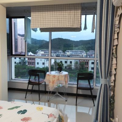 山景一室二床房