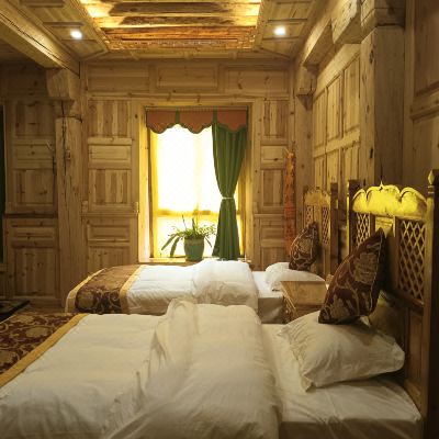 藏家风情豪华双床房