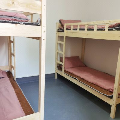 温馨舒适四人间女神房