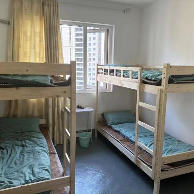 别致四人间男神房