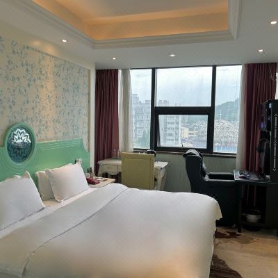 电竞单人间[光纤专线+网吧特权+高配电脑]