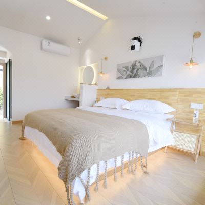 蝉鸣·见山大床房