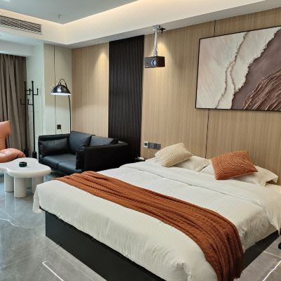 奢享云漾影音大床房（小资新感体验+转角遇到爱）