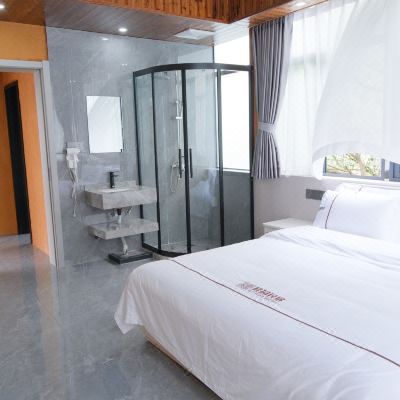 桂园·星梦缘双大床家庭套房