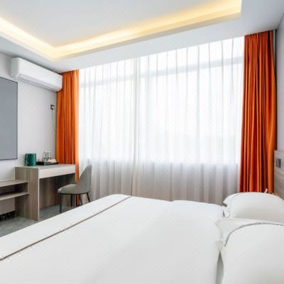 披星巨幕影音大床房